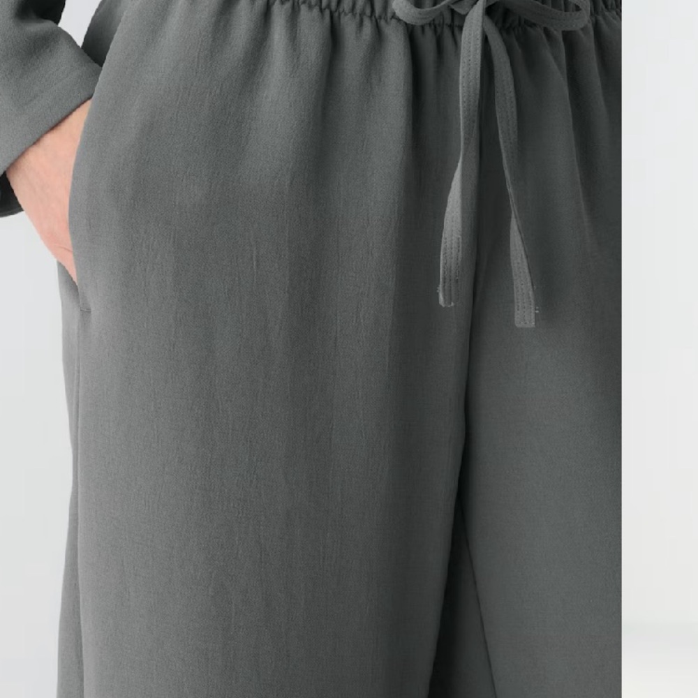 Aritzia Lodge Pant- Coal Gray - Picture 3 of 5
